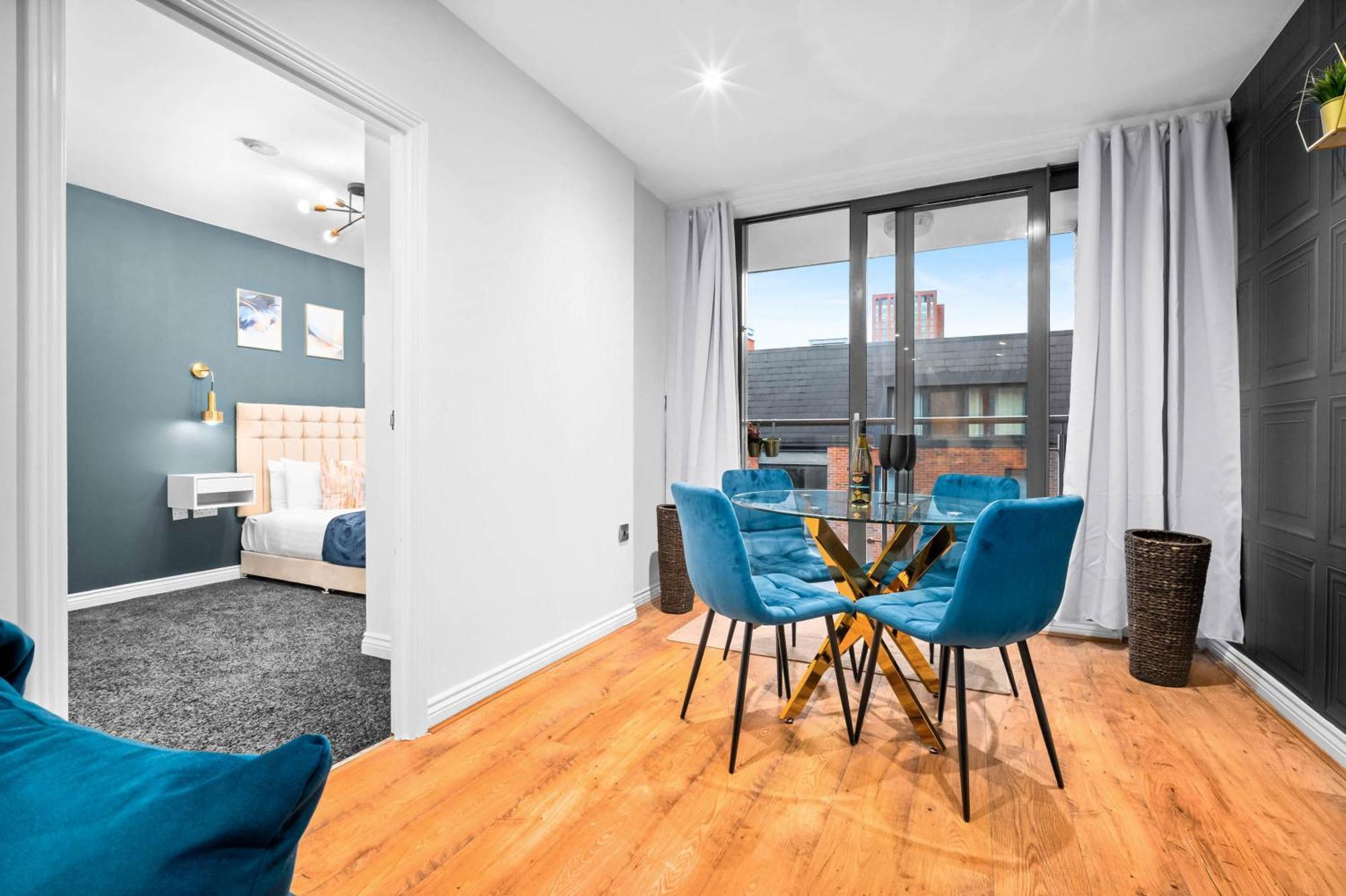 Luxury Two Bedroom Apartment - City Ceentre - Balcony - Jq - Netflix & Wifi - 11B Бирмингам Екстериор снимка